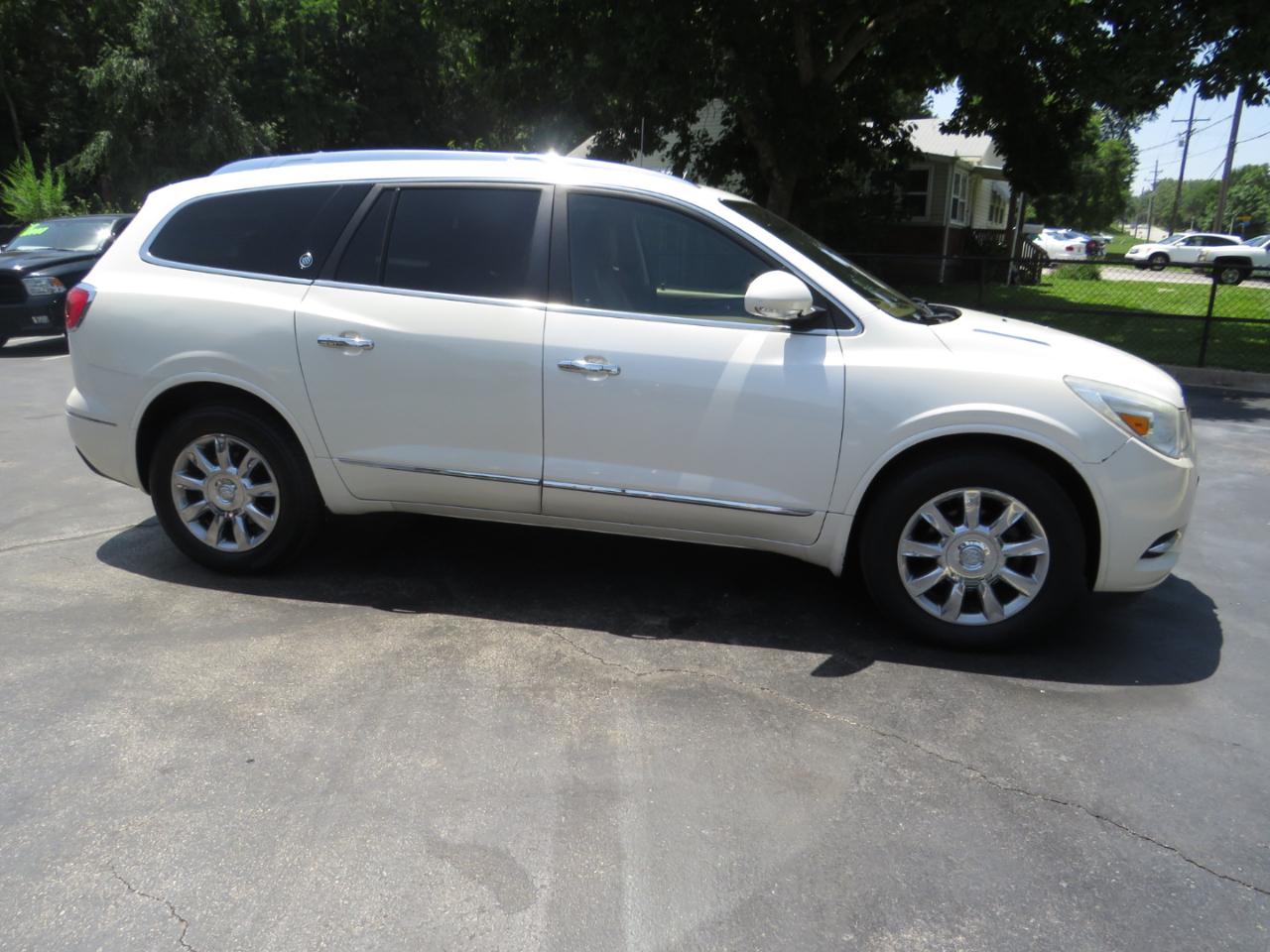 Buick Enclave AWD 4dr Premium 2013