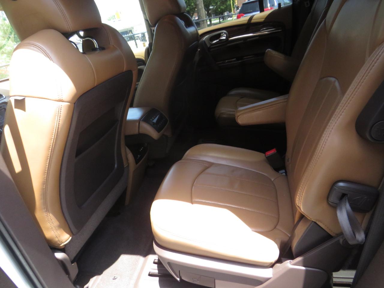 Buick Enclave AWD 4dr Premium 2013