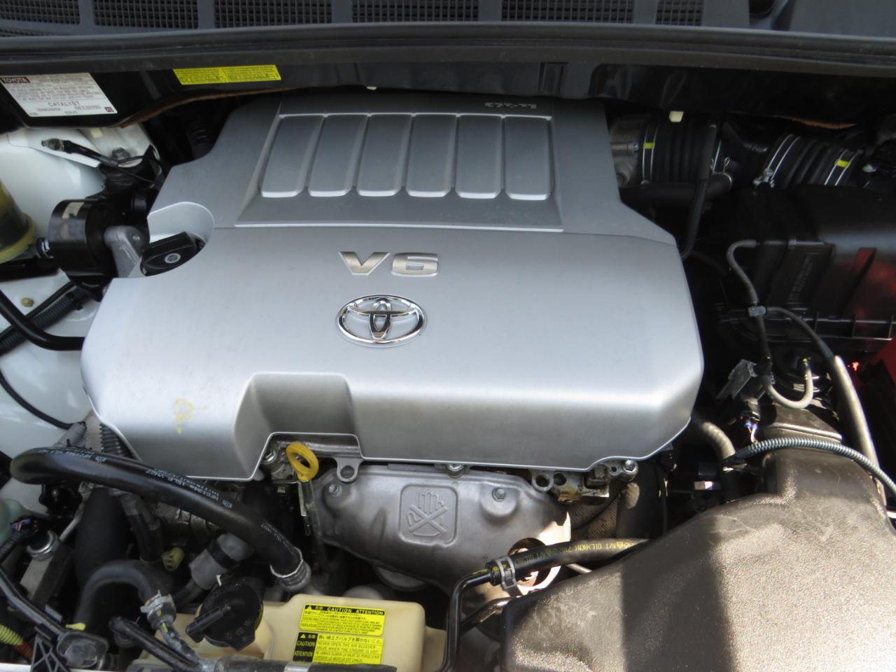 Toyota Sienna 5dr 7-Passenger Van CE FWD (Natl) 2007