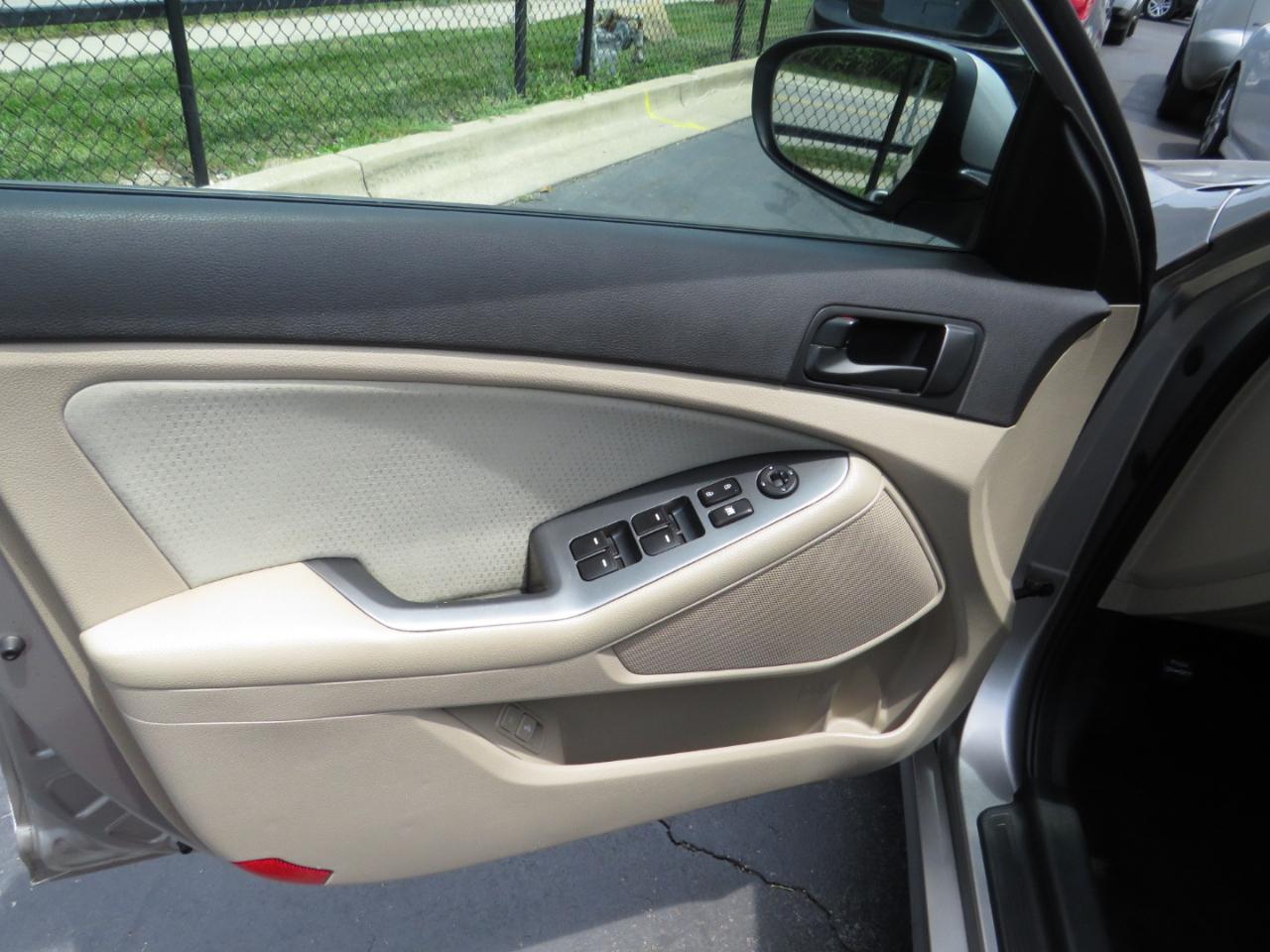 Kia Optima 4dr Sdn LX 2015