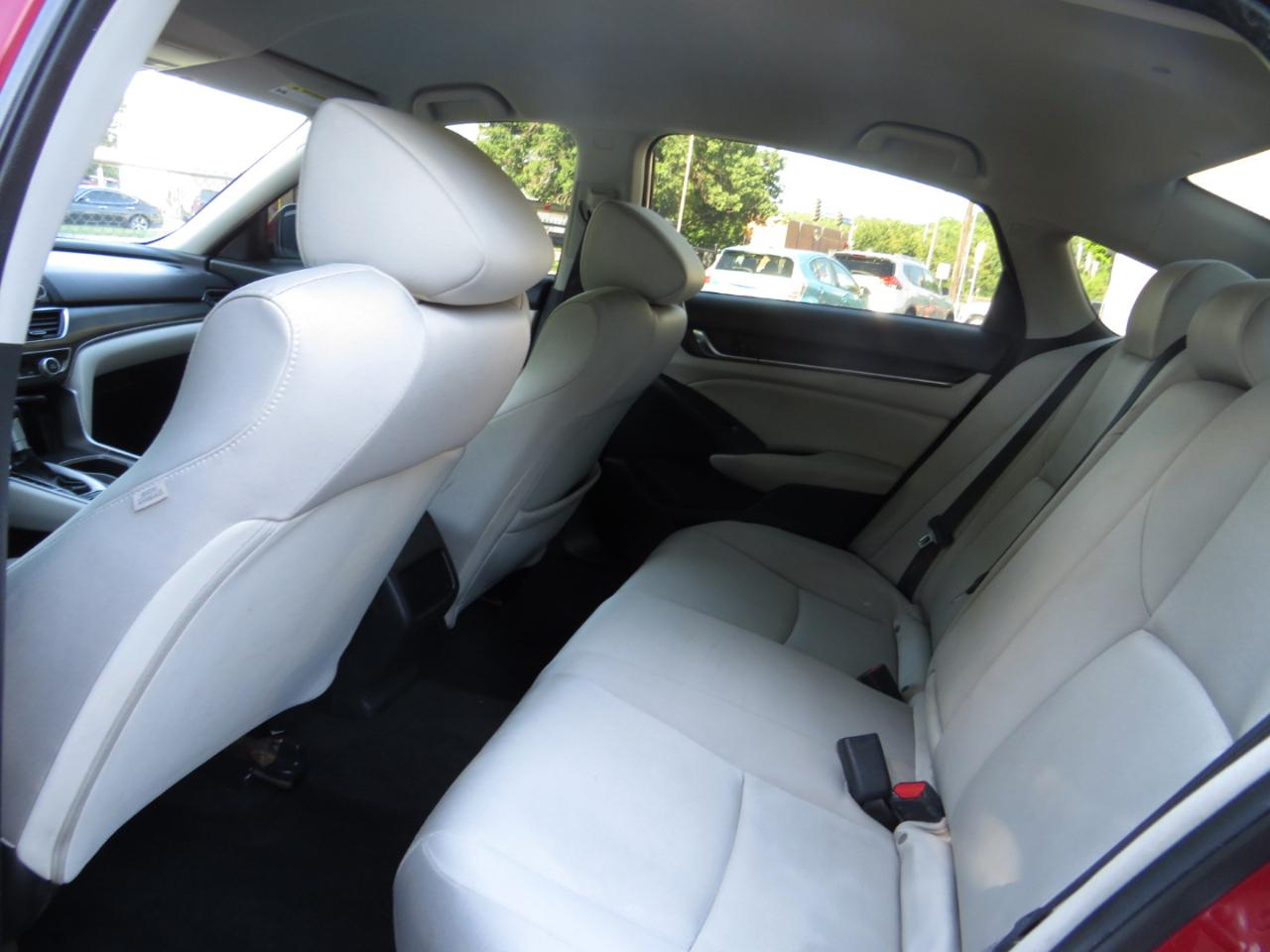 Honda Accord Sedan LX 1.5T CVT 2019