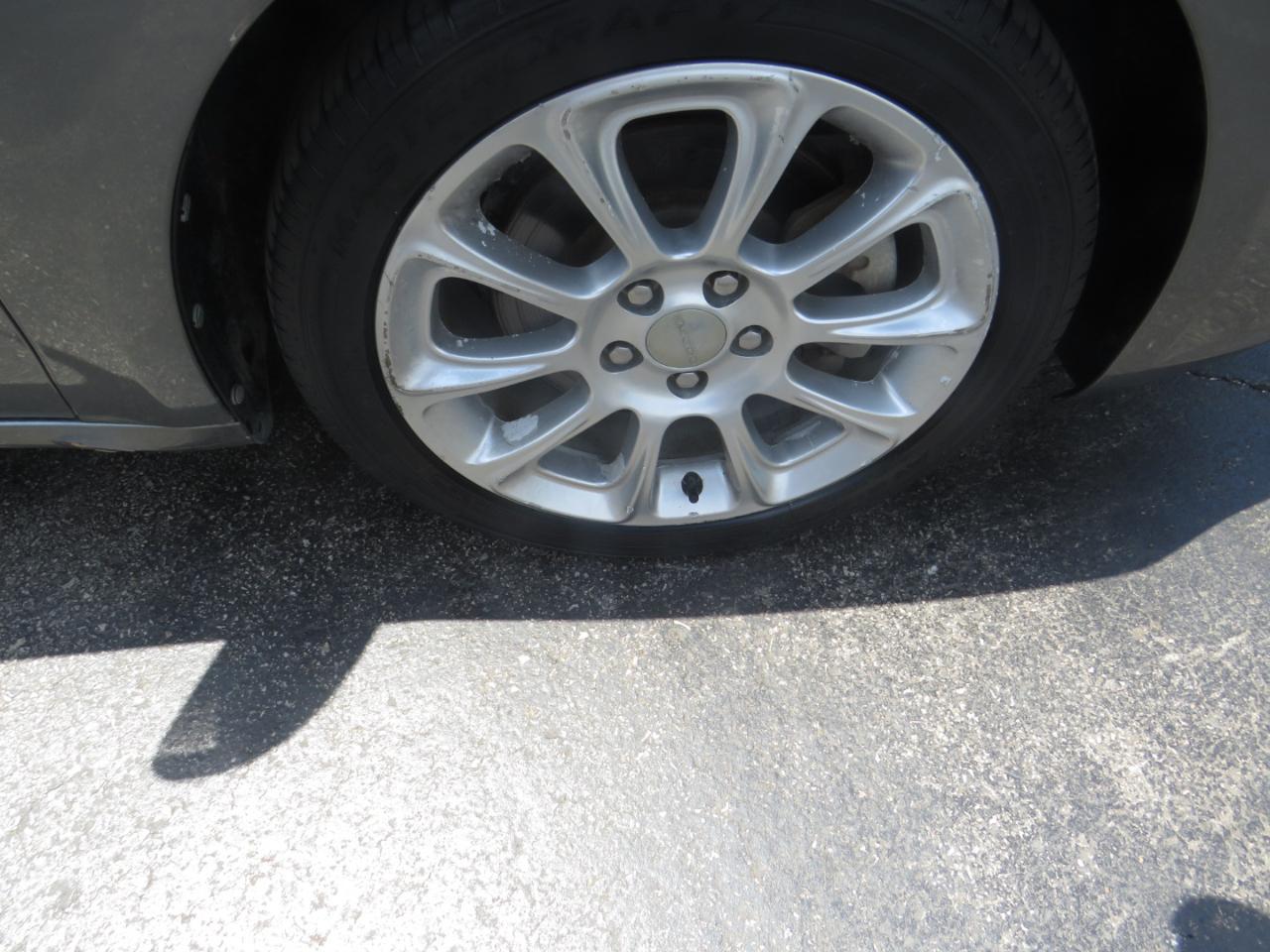 Dodge Dart 4dr Sdn Limited 2013