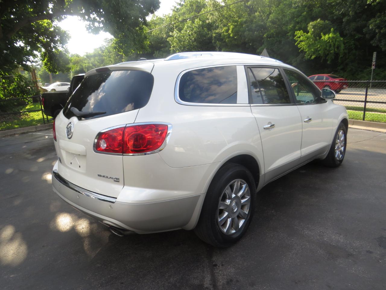 Buick Enclave AWD 4dr Premium 2012