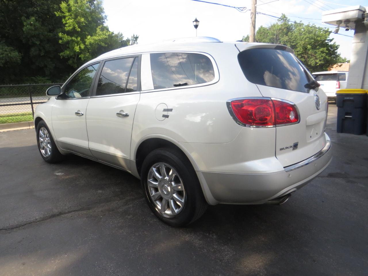Buick Enclave AWD 4dr Premium 2012
