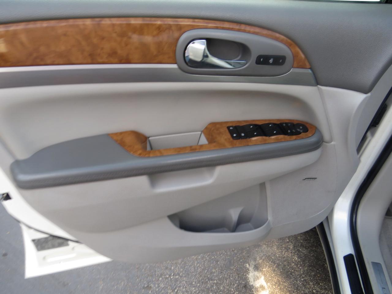 Buick Enclave AWD 4dr Premium 2012