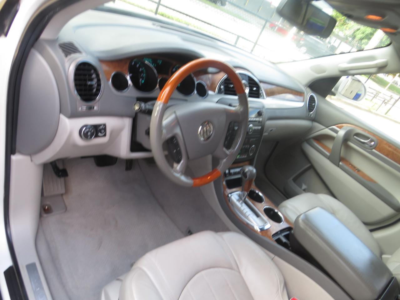 Buick Enclave AWD 4dr Premium 2012