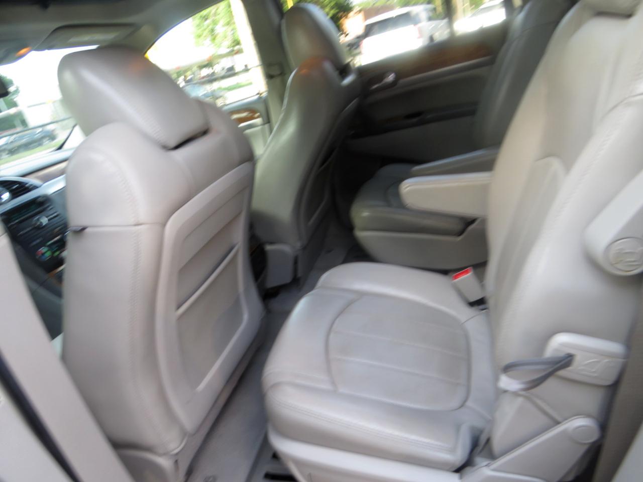 Buick Enclave AWD 4dr Premium 2012