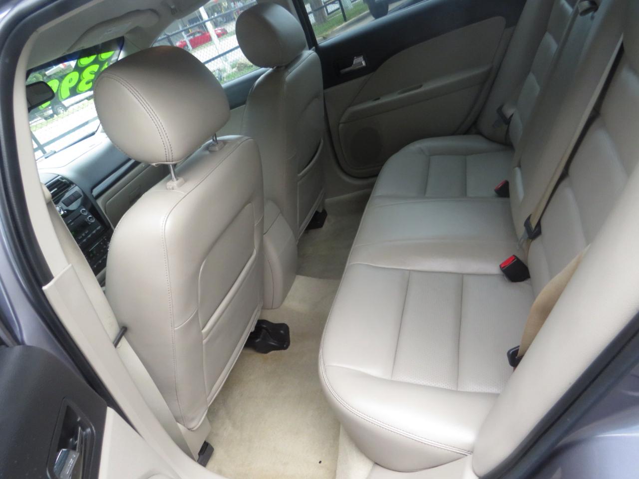 Ford Fusion 4dr Sdn V6 SEL 2006