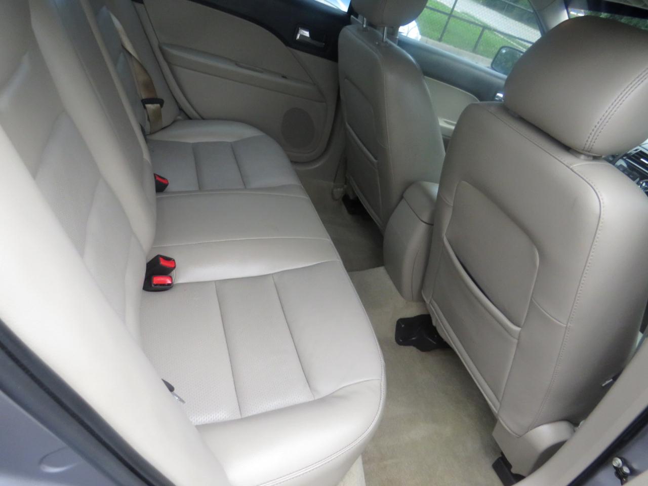 Ford Fusion 4dr Sdn V6 SEL 2006
