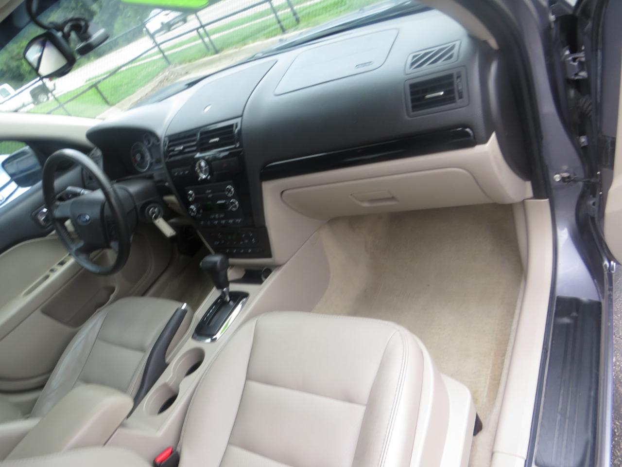 Ford Fusion 4dr Sdn V6 SEL 2006