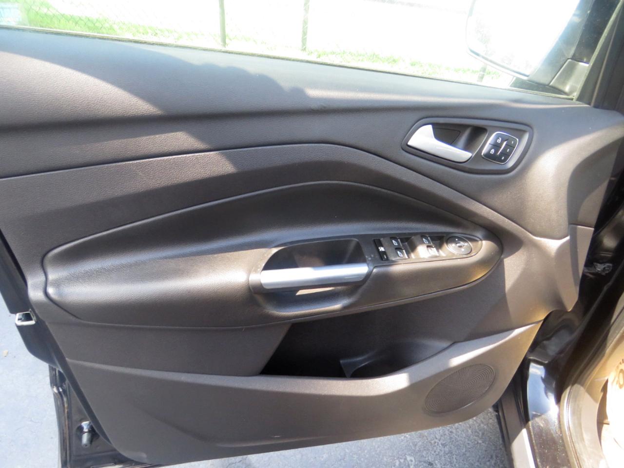Ford Escape FWD 4dr Titanium 2015