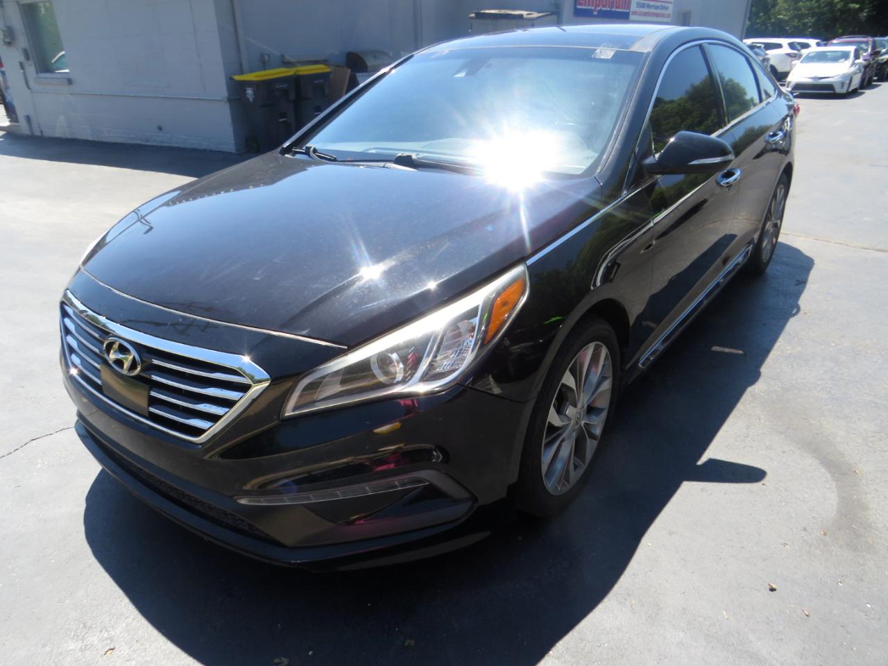 Hyundai Sonata 4dr Sdn 2.0T Limited w/Gray Accents 2015