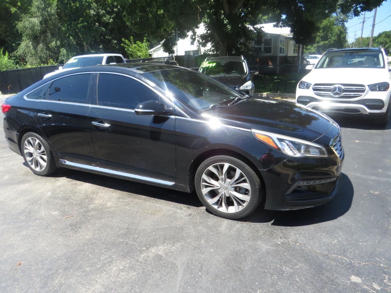 Hyundai Sonata 4dr Sdn 2.0T Limited w/Gray Accents 2015