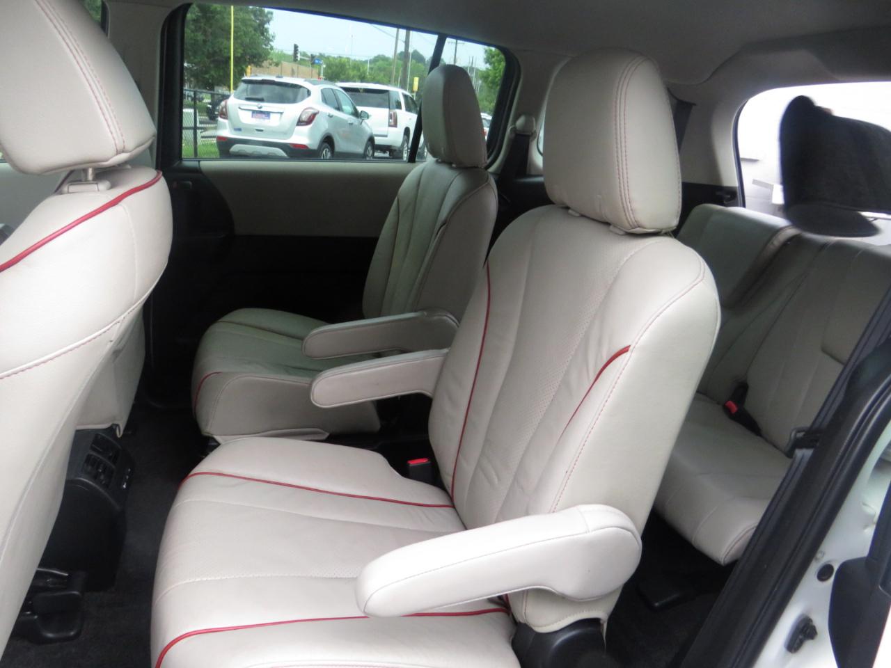 Mazda MAZDA5 4dr Wgn Auto Grand Touring 2012