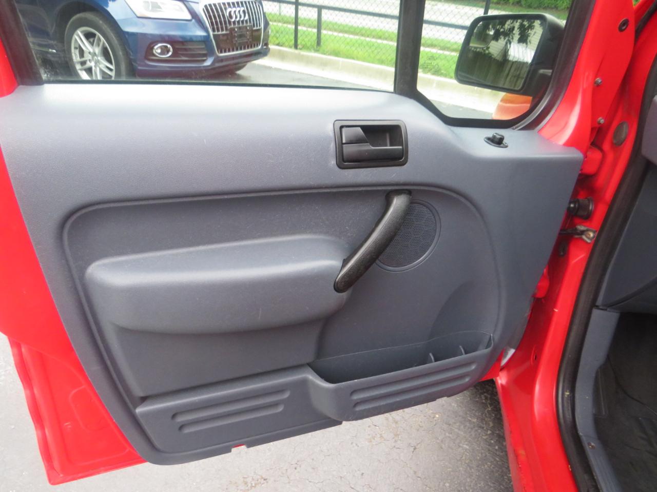Ford Transit Connect 114.6" XLT w/o side or rear door glass 2011