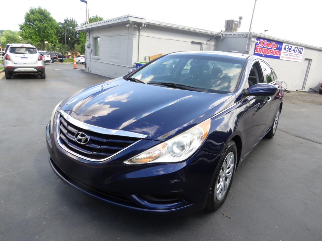 Hyundai Sonata 4dr Sdn 2.4L Auto GLS 2012