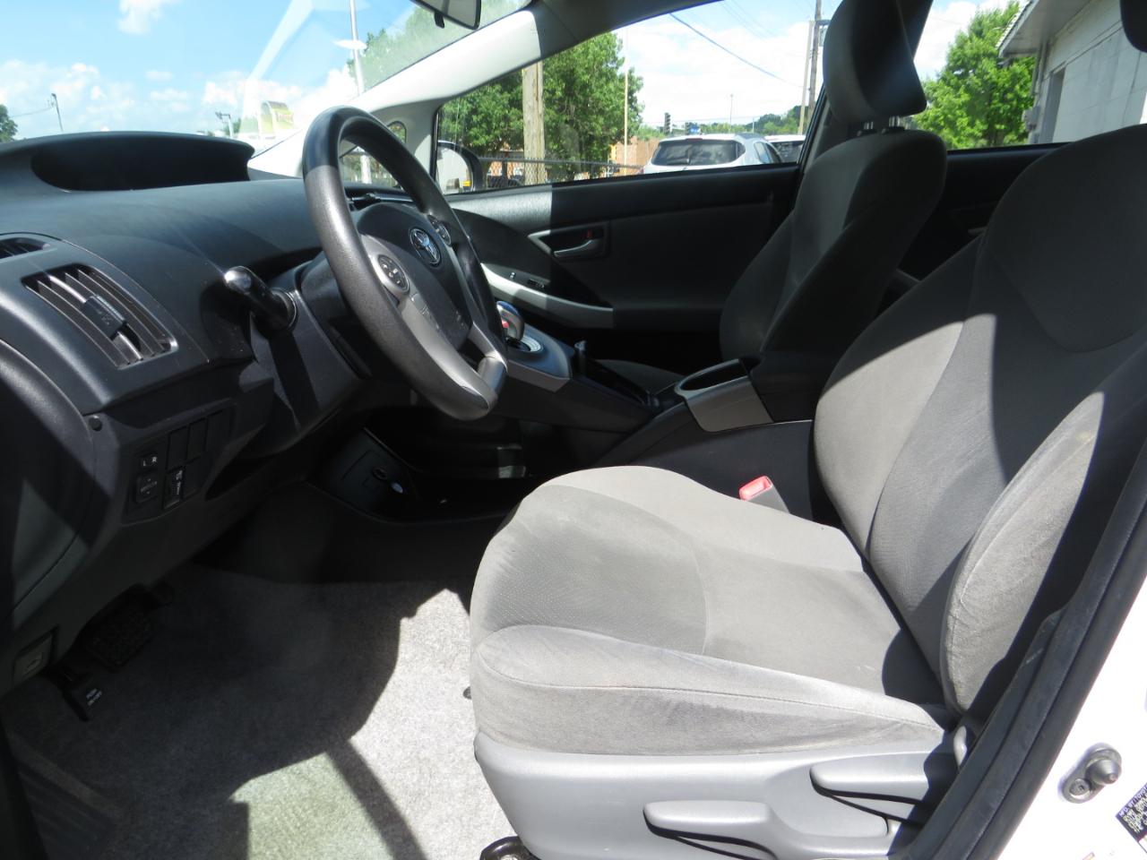 Toyota Prius 5dr HB Persona (Natl) 2013