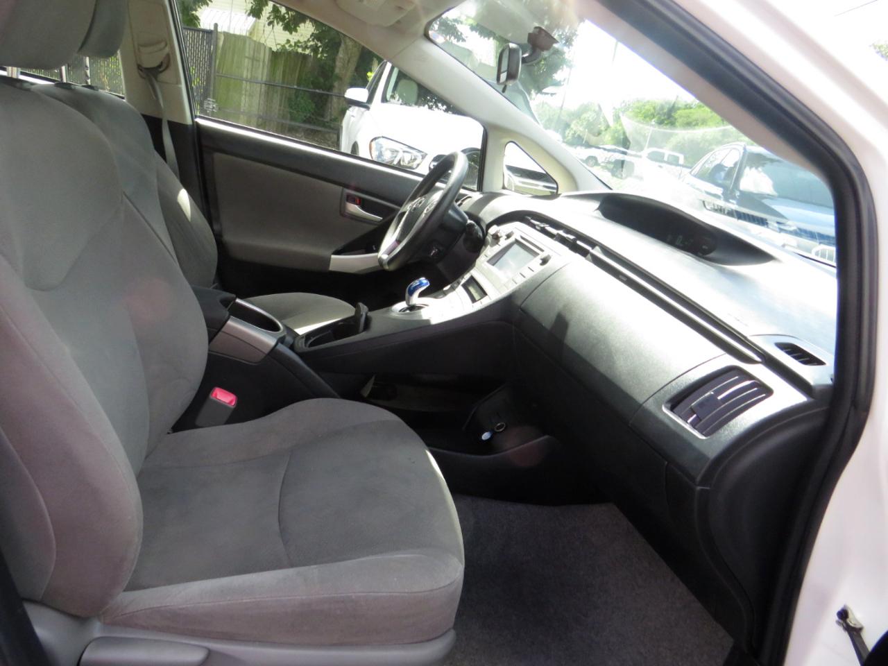 Toyota Prius 5dr HB Persona (Natl) 2013
