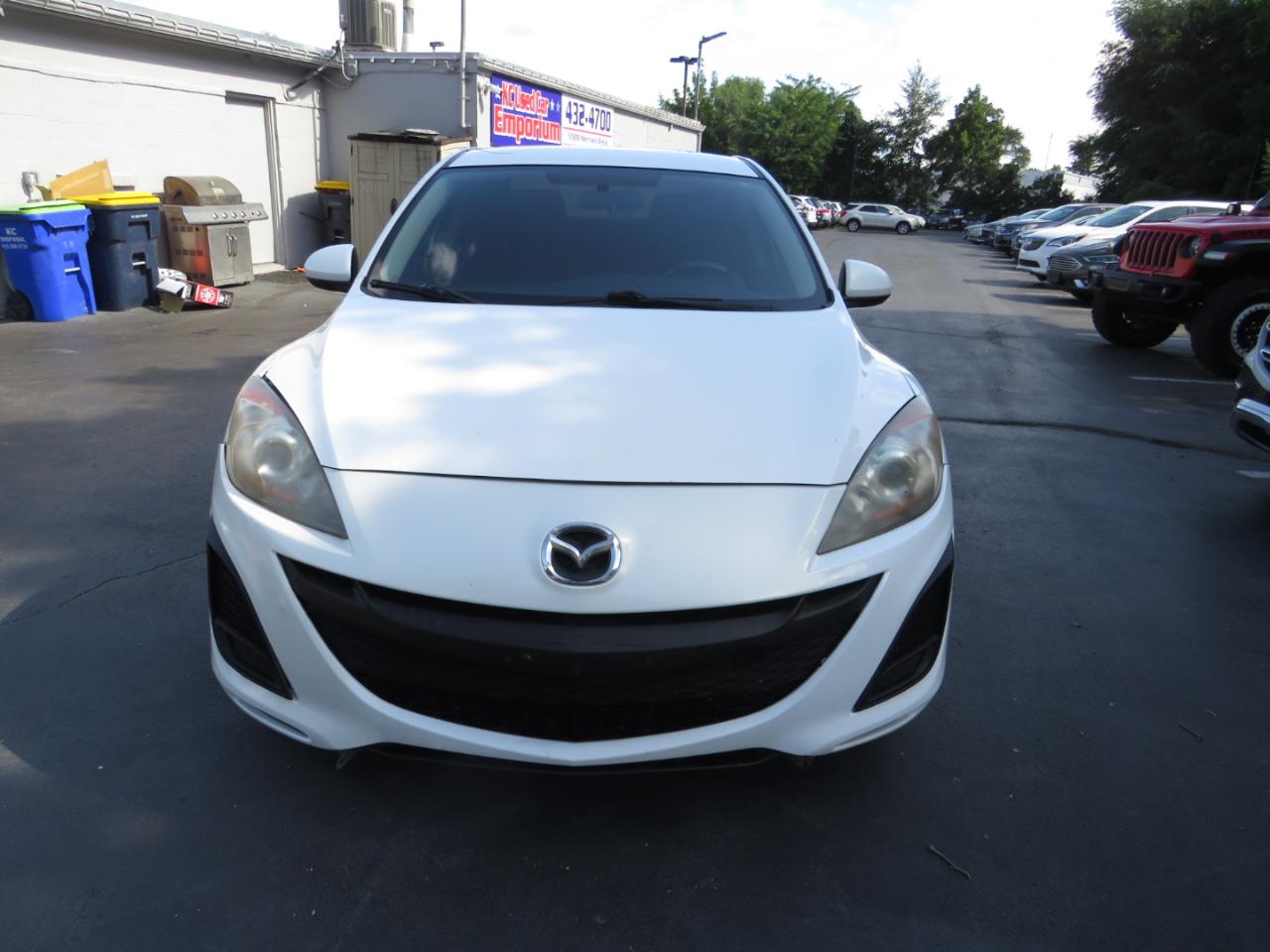 Mazda MAZDA3 4dr Sdn Auto i Sport 2011