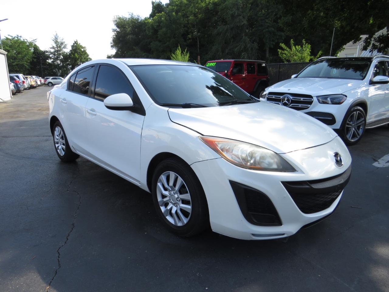 Mazda MAZDA3 4dr Sdn Auto i Sport 2011