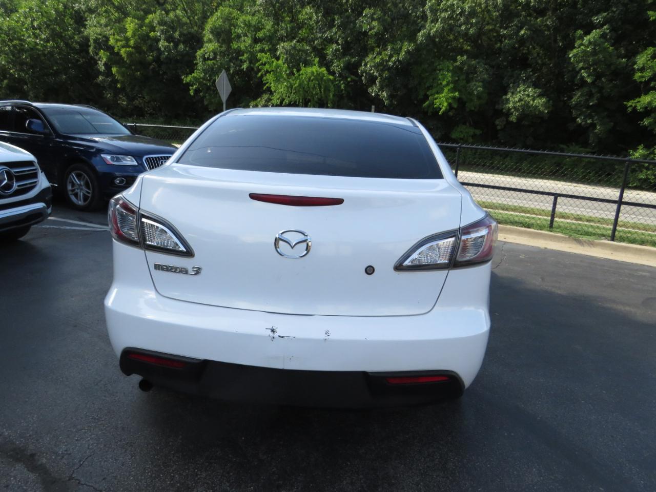 Mazda MAZDA3 4dr Sdn Auto i Sport 2011