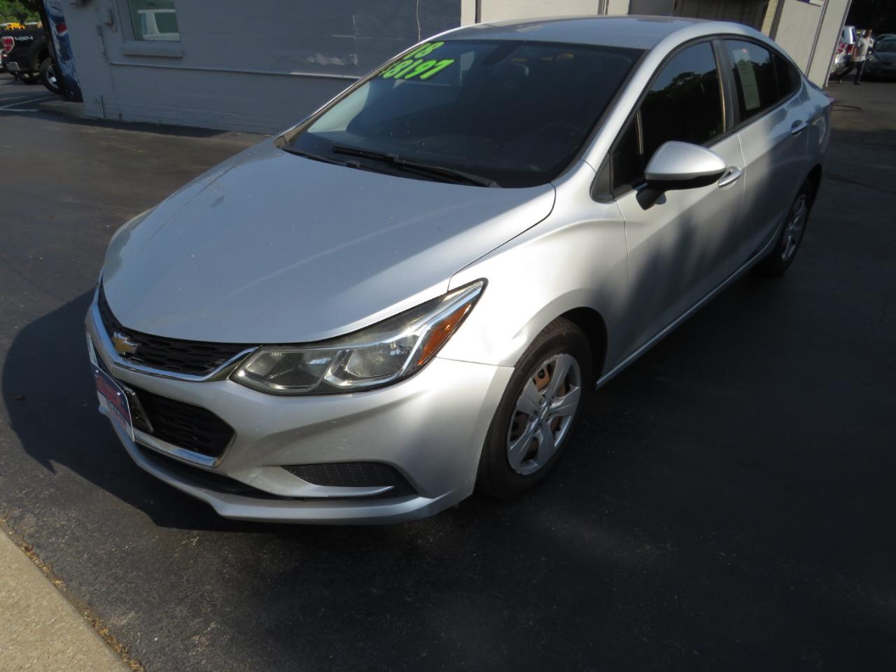 Chevrolet Cruze 4dr Sdn 1.4L LS w/1SB 2018
