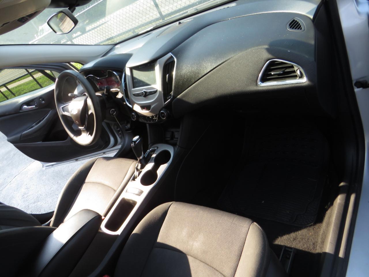Chevrolet Cruze 4dr Sdn 1.4L LS w/1SB 2018