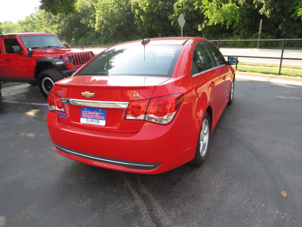 Chevrolet Cruze Limited 4dr Sdn Auto LT w/1LT 2016