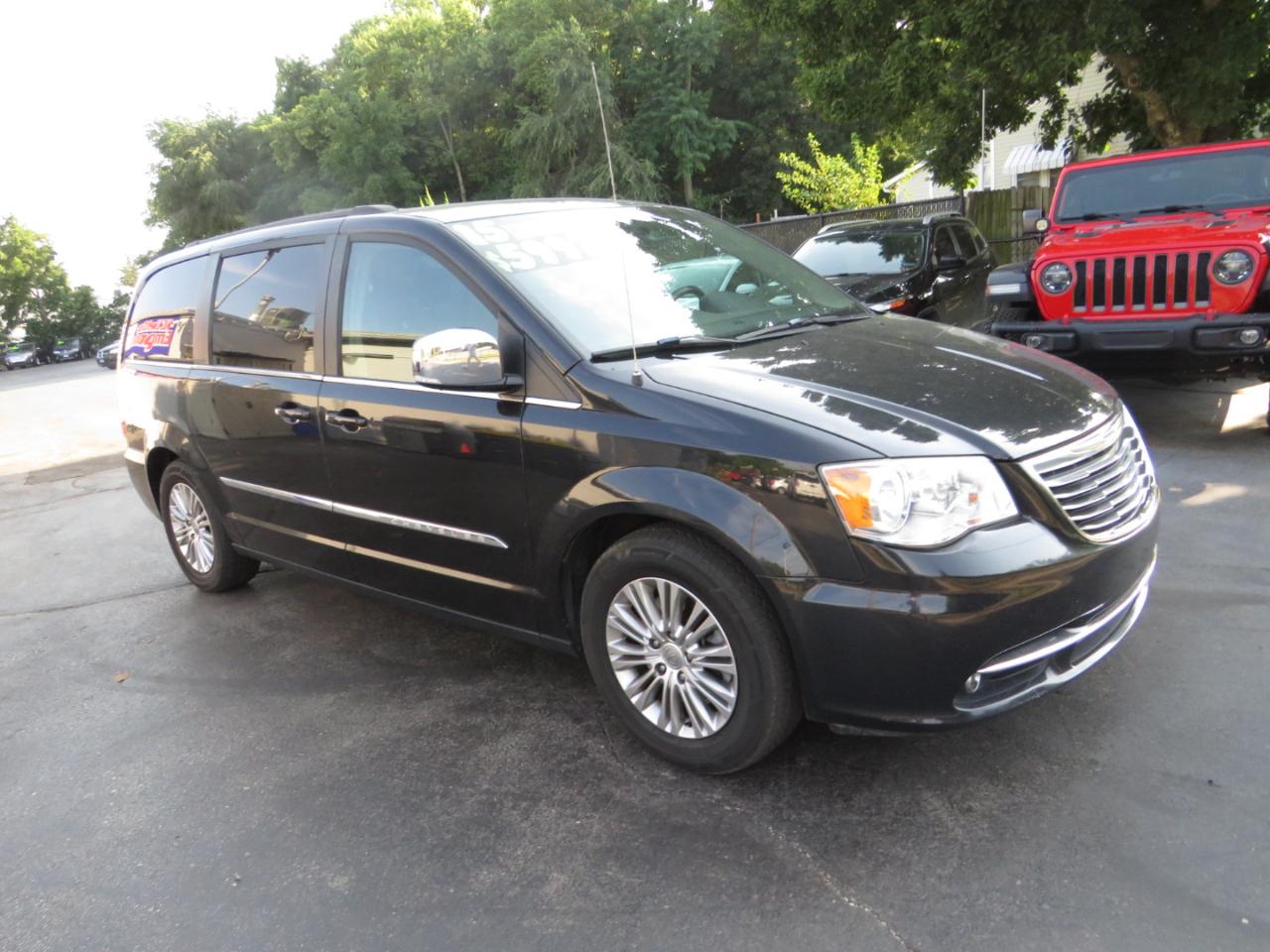 Chrysler Town & Country 4dr Wgn Touring-L 2015