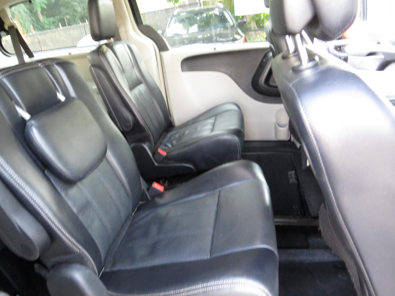 Chrysler Town & Country 4dr Wgn Touring-L 2015