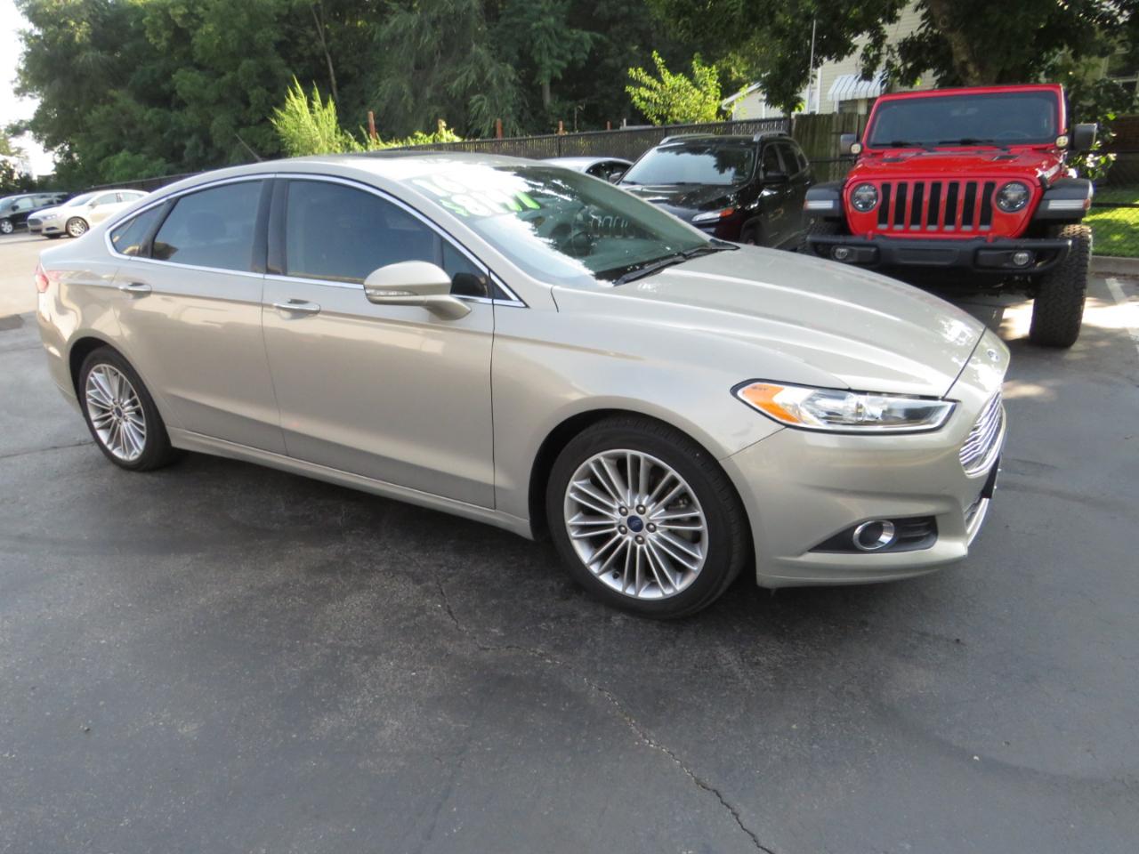Ford Fusion 4dr Sdn SE AWD 2016