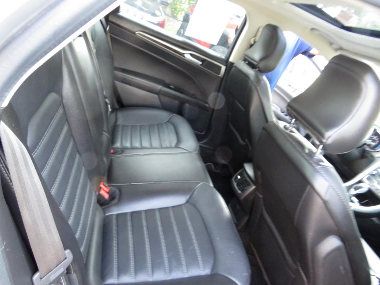Ford Fusion 4dr Sdn SE AWD 2016