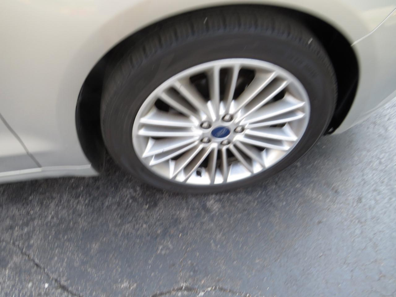 Ford Fusion 4dr Sdn SE AWD 2016