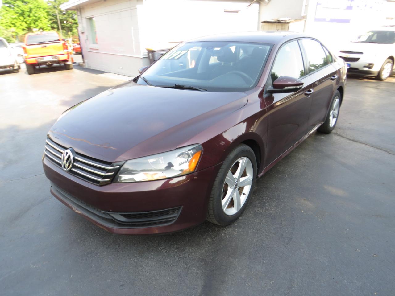 Volkswagen Passat 4dr Sdn 2.5L Auto S PZEV 2012