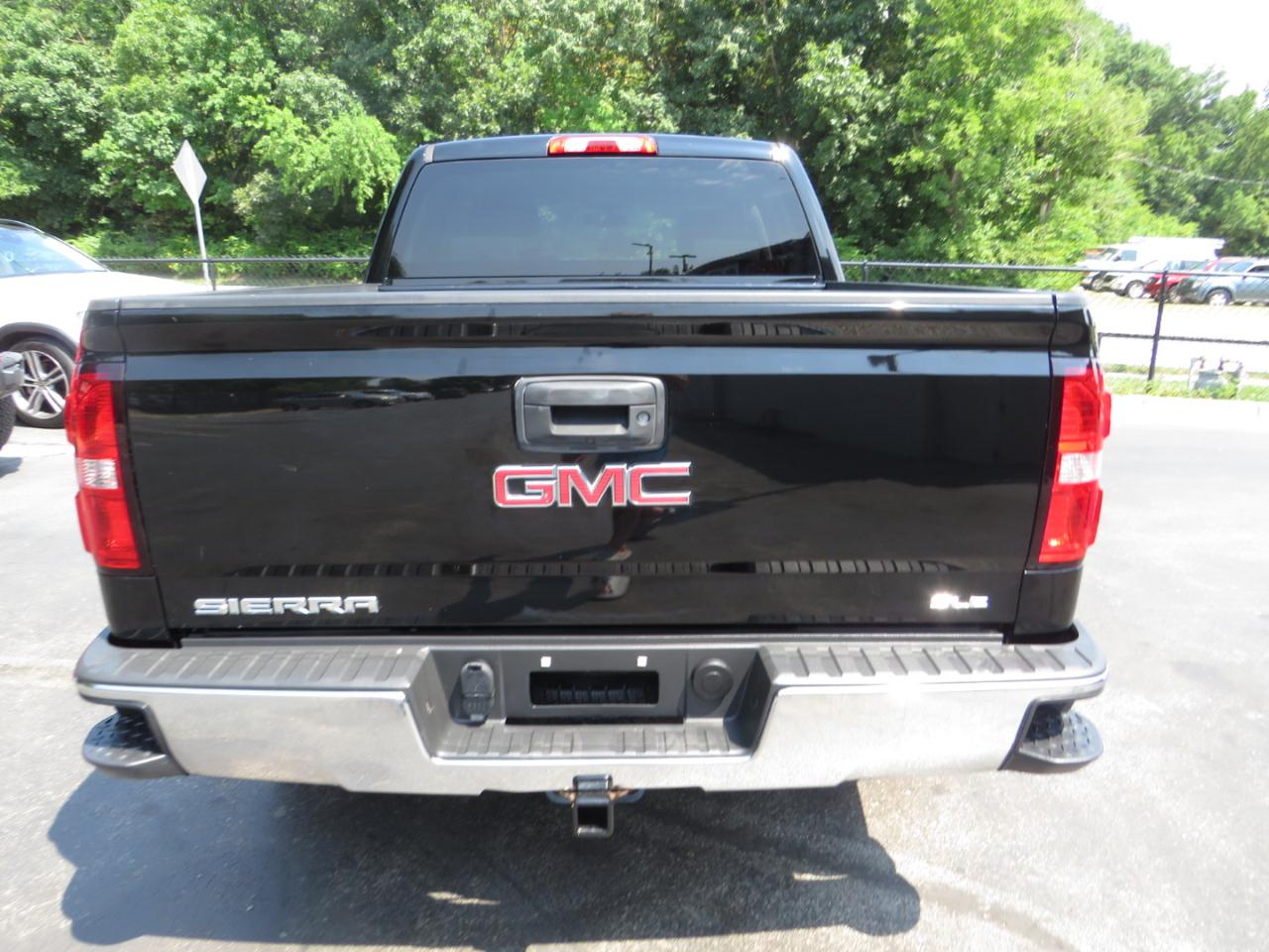GMC Sierra 1500 2WD Crew Cab 143.5" SLE 2015