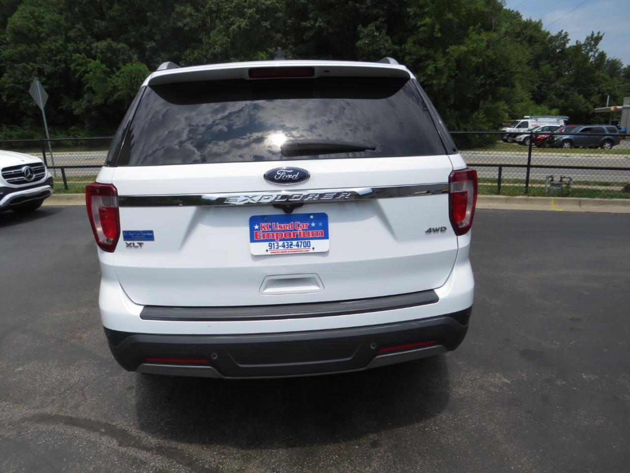 Ford Explorer XLT 4WD 2019