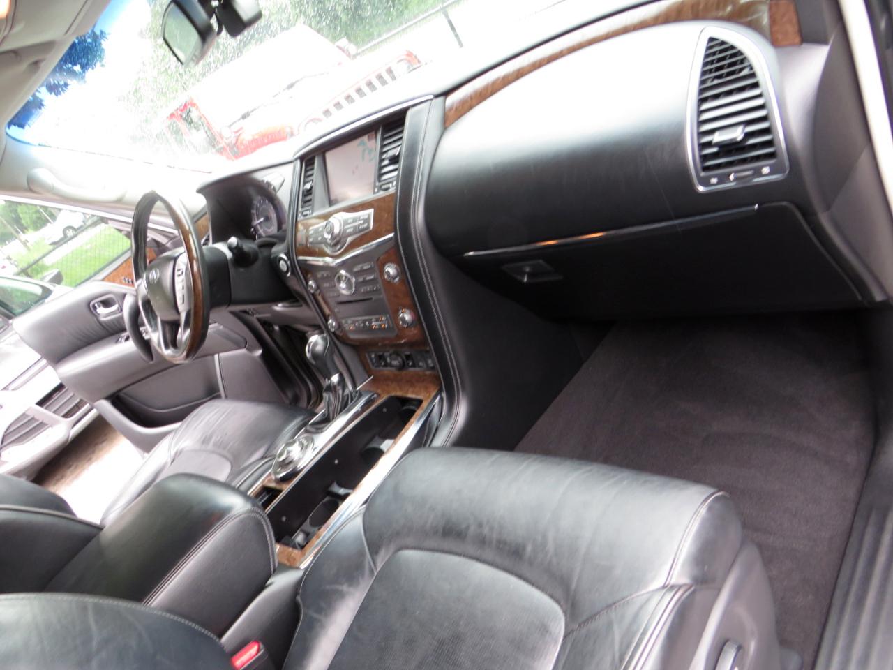 Infiniti QX80 4WD 4dr 2015