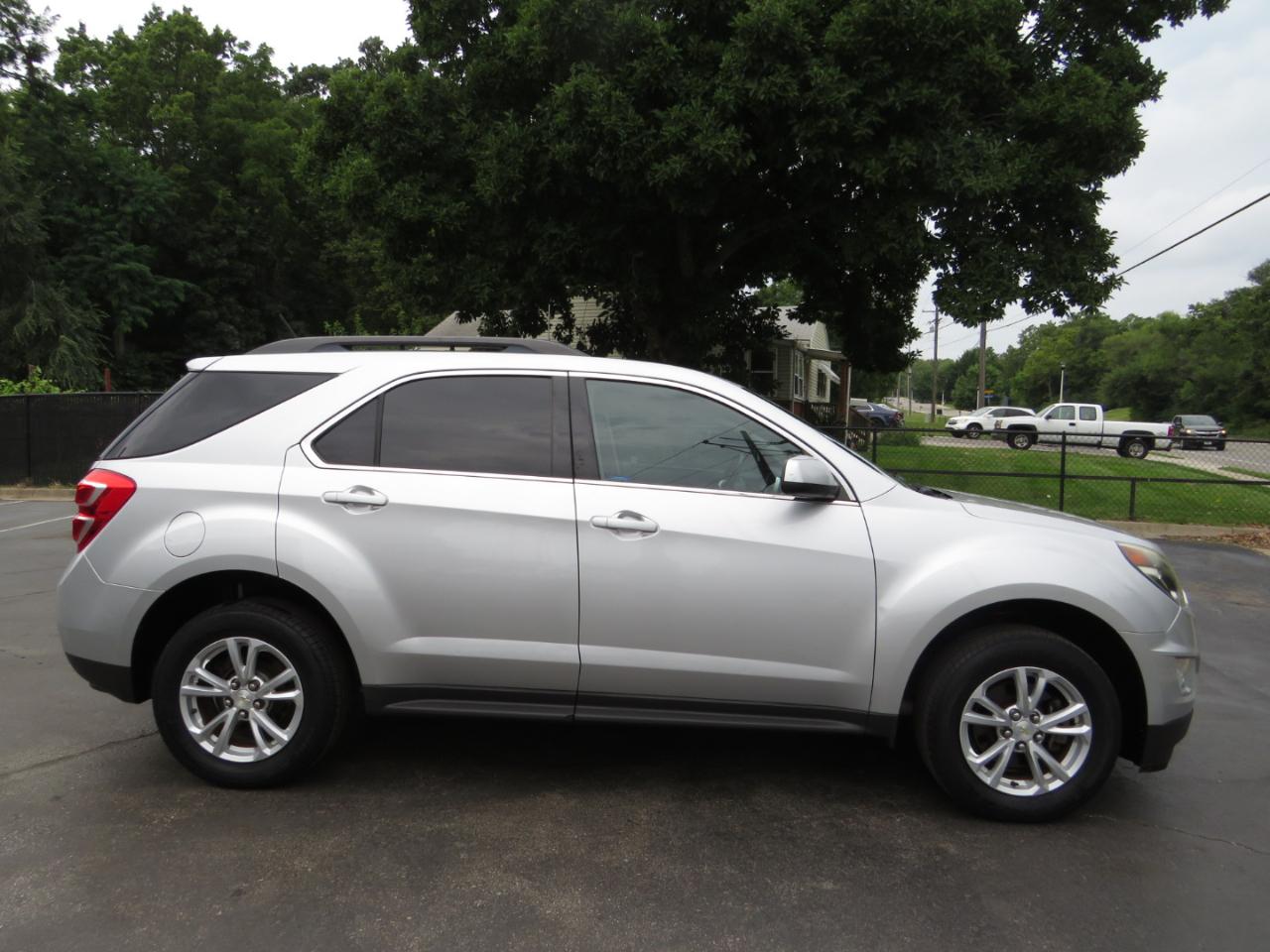 Chevrolet Equinox FWD 4dr LT w/1LT 2017
