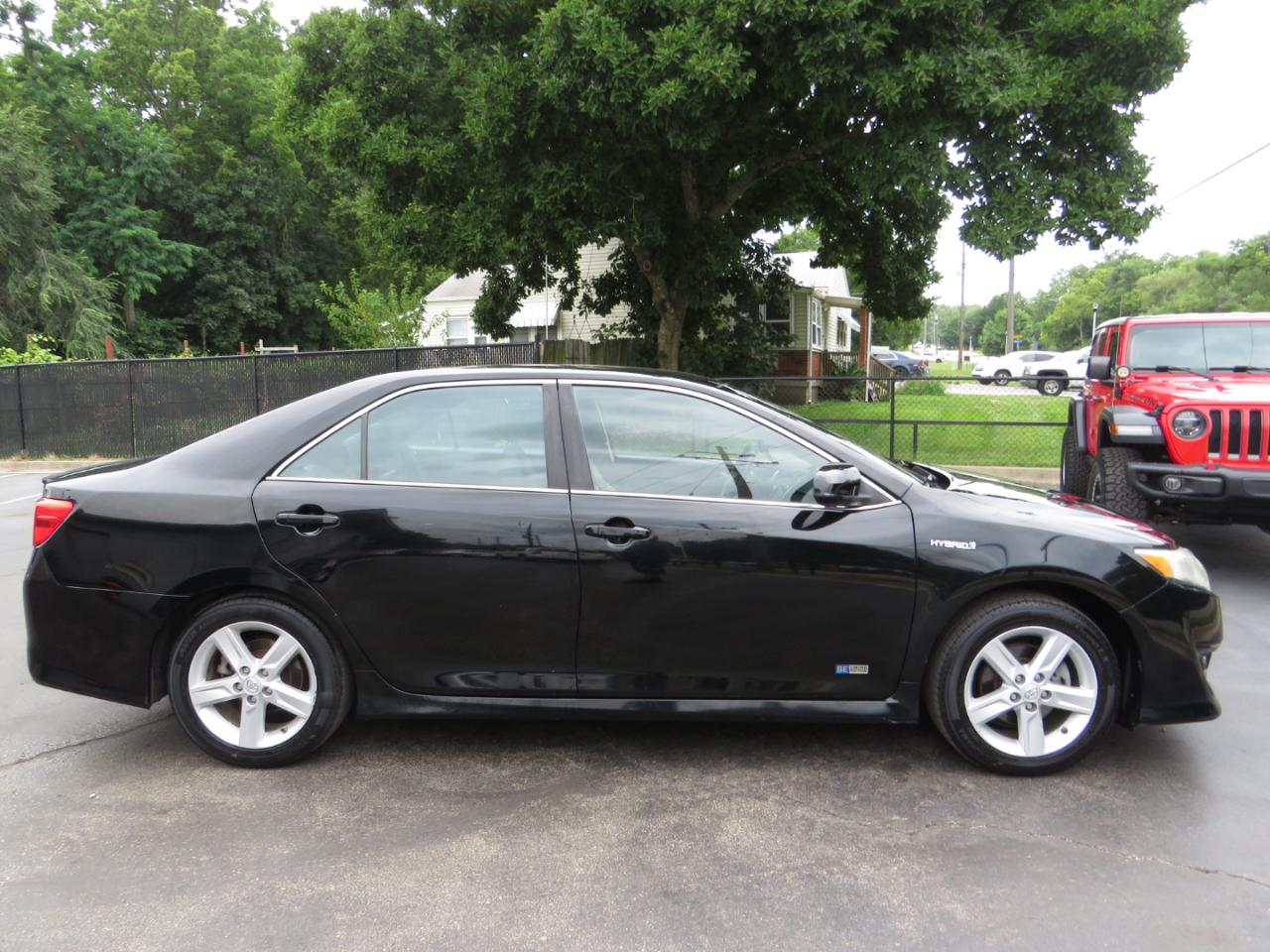 Toyota Camry Hybrid 2014.5 4dr Sdn SE Limited Edition (Natl) 2014