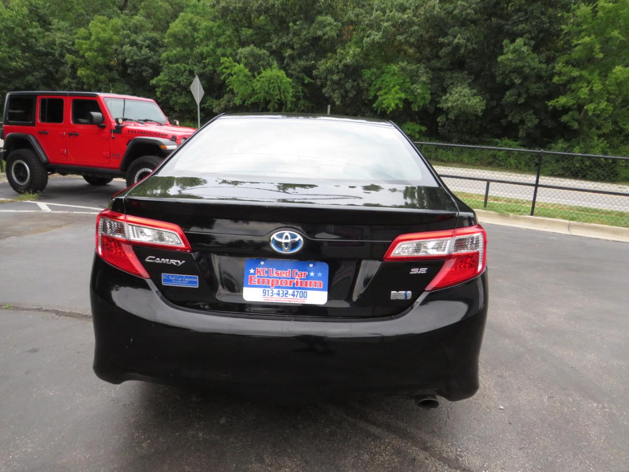 Toyota Camry Hybrid 2014.5 4dr Sdn SE Limited Edition (Natl) 2014