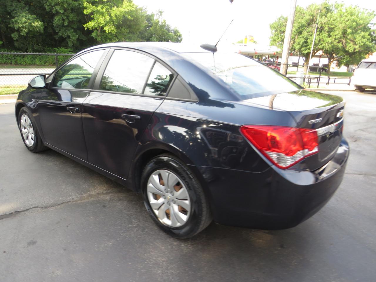 Chevrolet Cruze 4dr Sdn Man L 2015