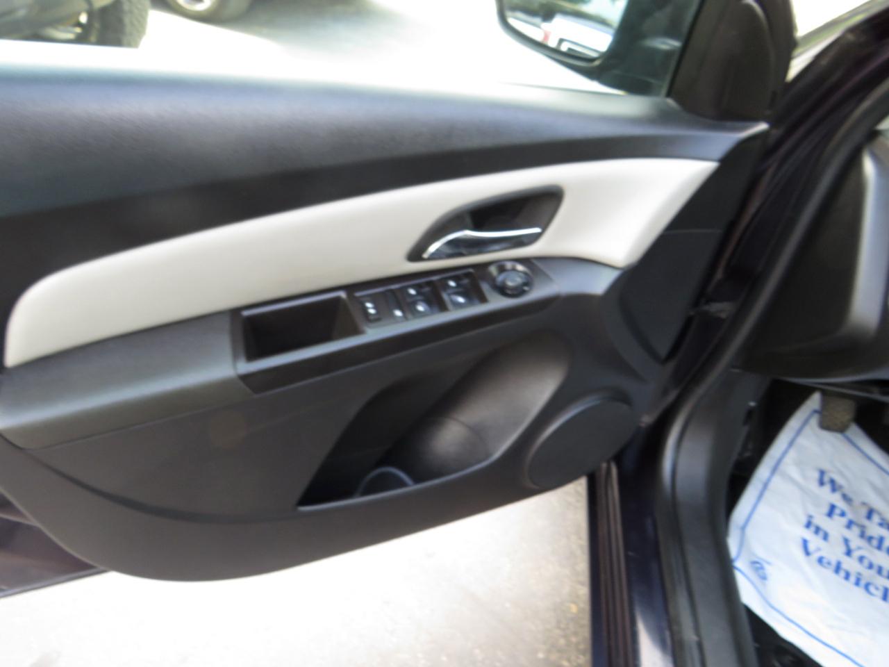 Chevrolet Cruze 4dr Sdn Man L 2015