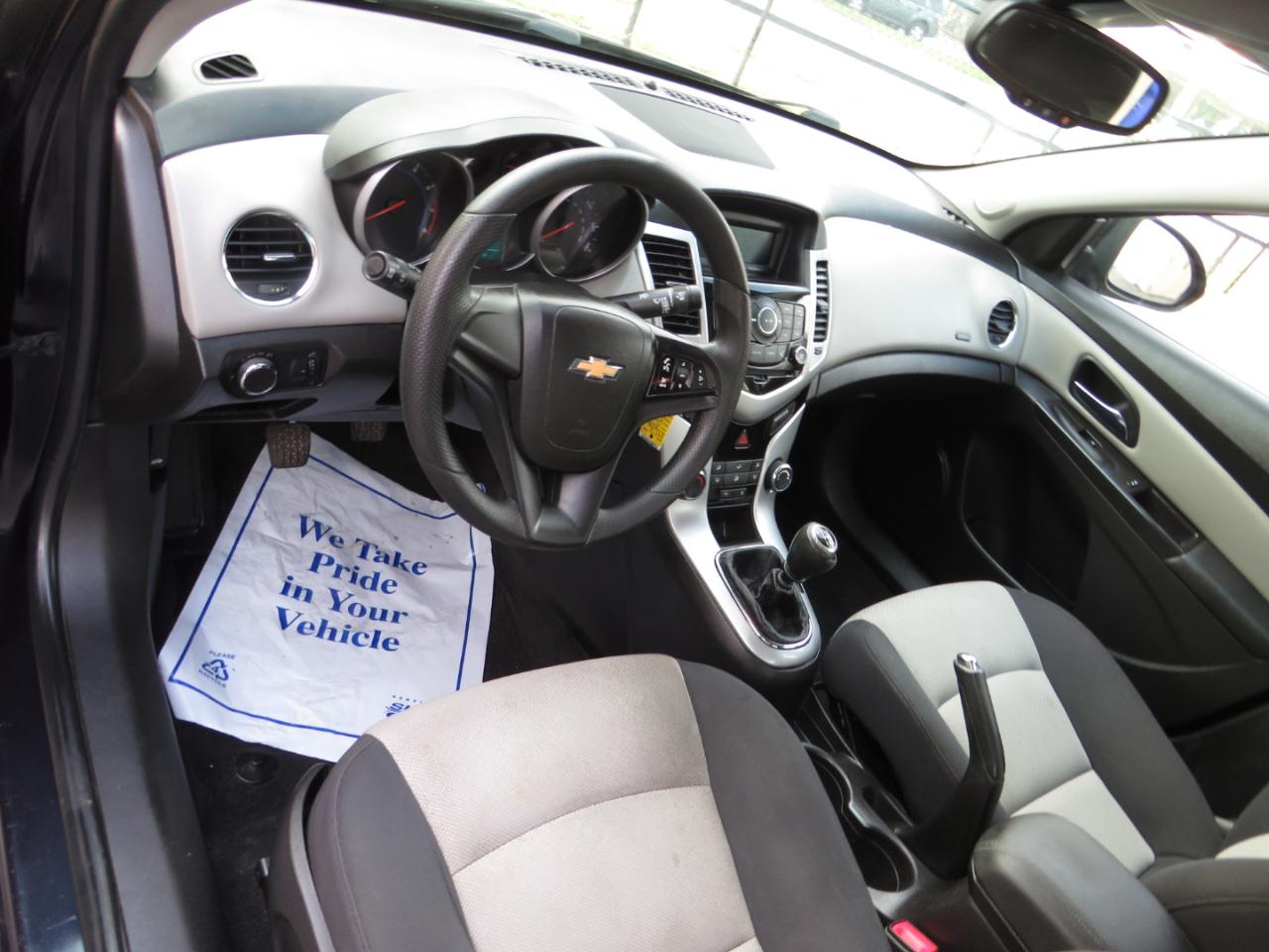 Chevrolet Cruze 4dr Sdn Man L 2015