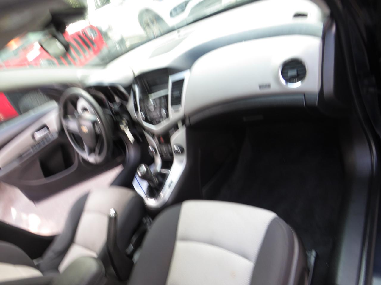 Chevrolet Cruze 4dr Sdn Man L 2015