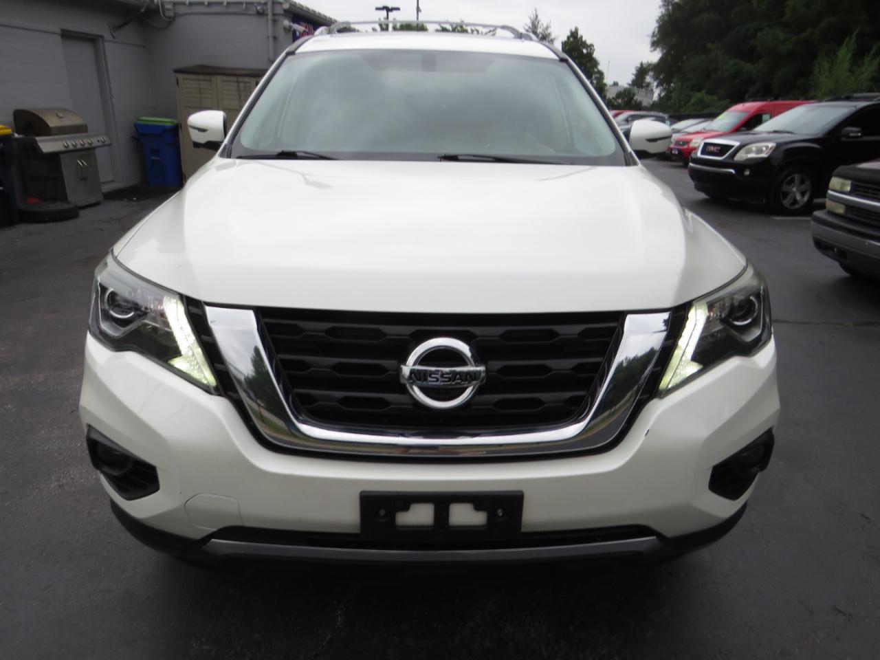 Nissan Pathfinder 4x4 Platinum 2017
