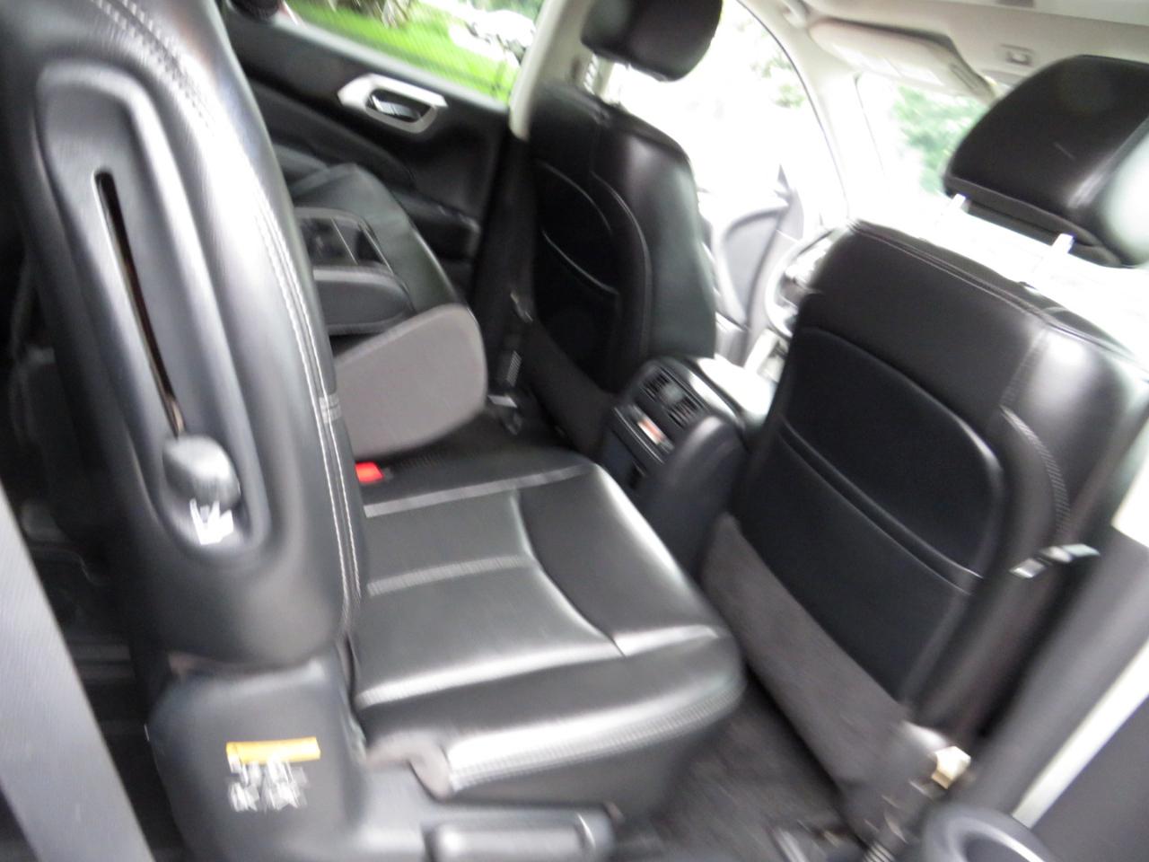 Nissan Pathfinder 4x4 Platinum 2017