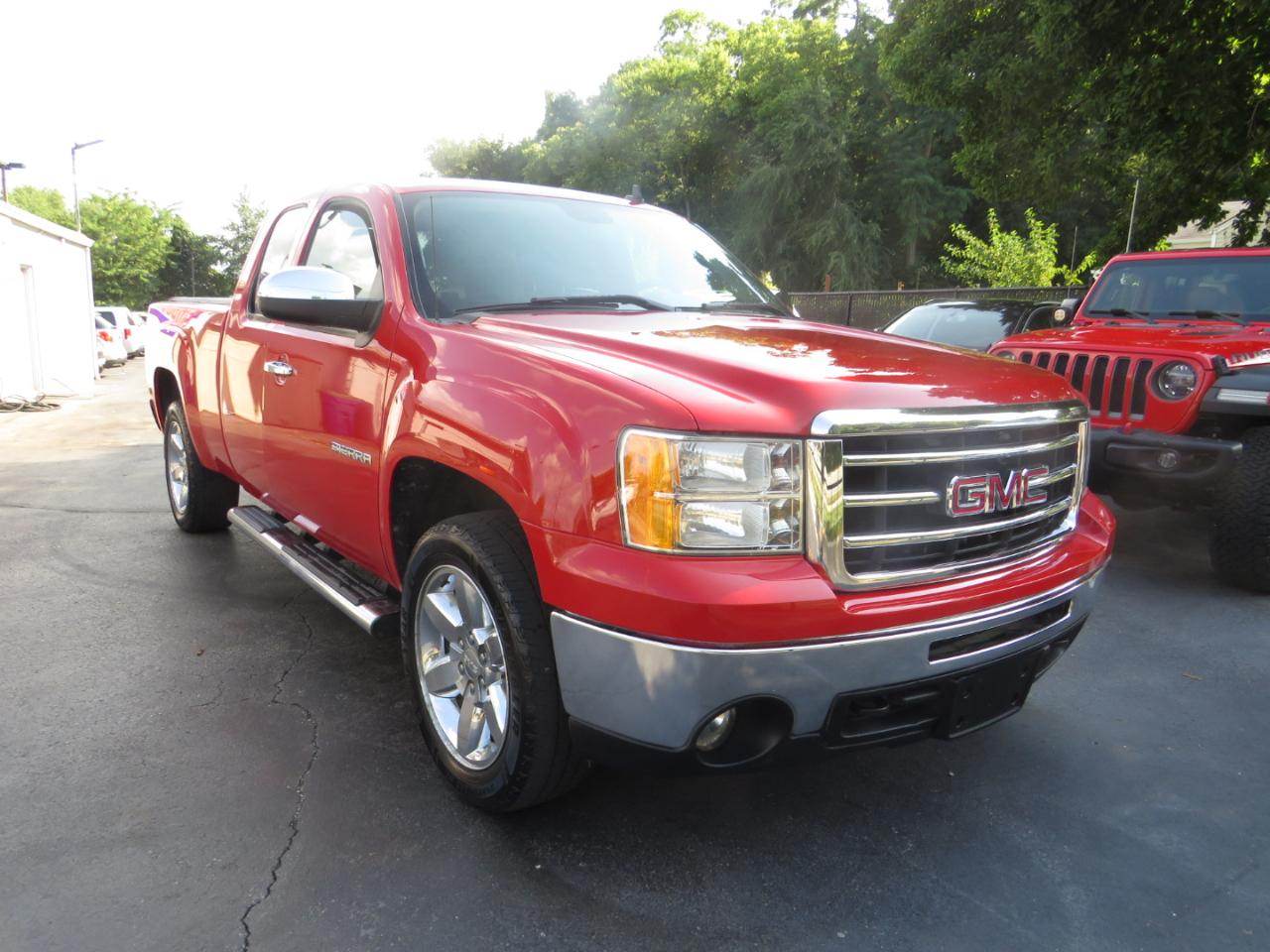 GMC Sierra 1500 4WD Ext Cab 143.5" SLE 2013