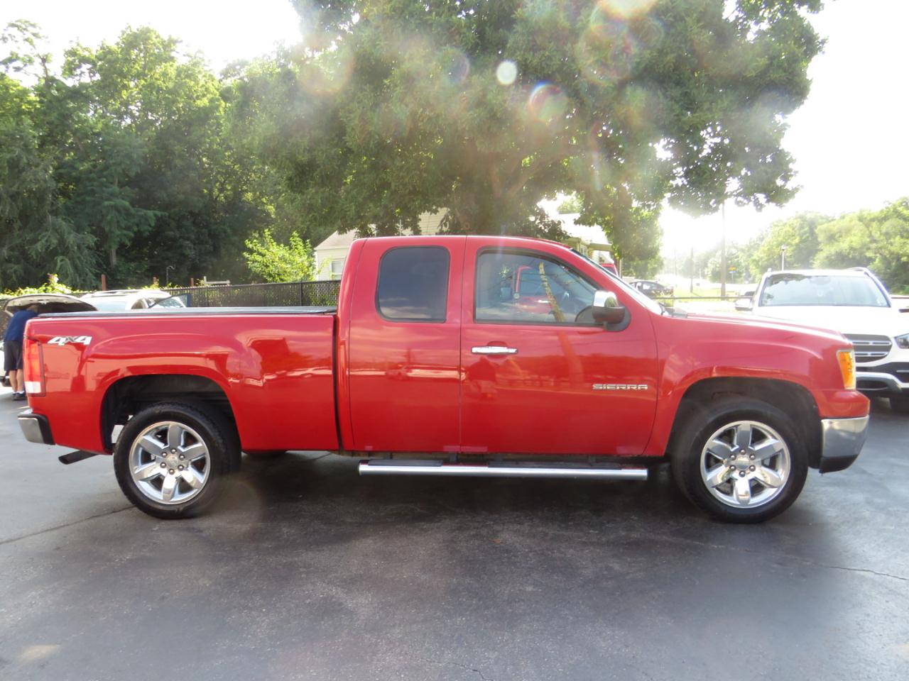 GMC Sierra 1500 4WD Ext Cab 143.5" SLE 2013
