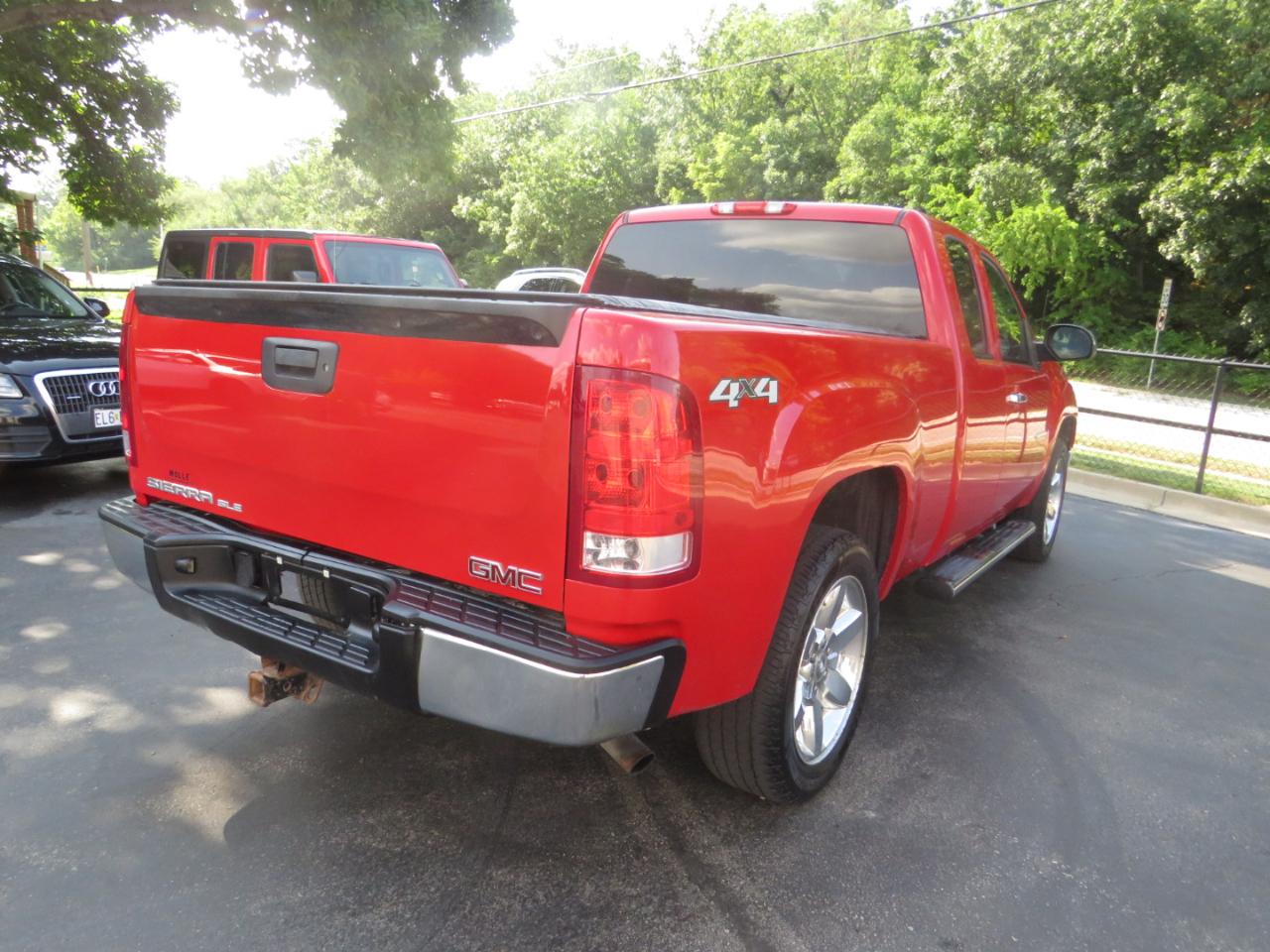 GMC Sierra 1500 4WD Ext Cab 143.5" SLE 2013