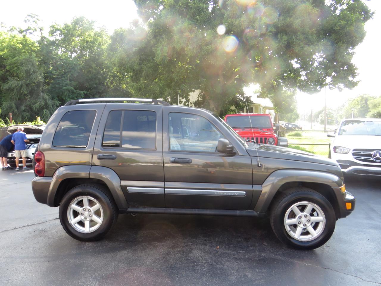 Jeep Liberty 4dr Limited 4WD 2006